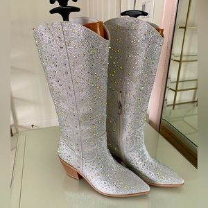NWT Rhinestone Glitter Boot